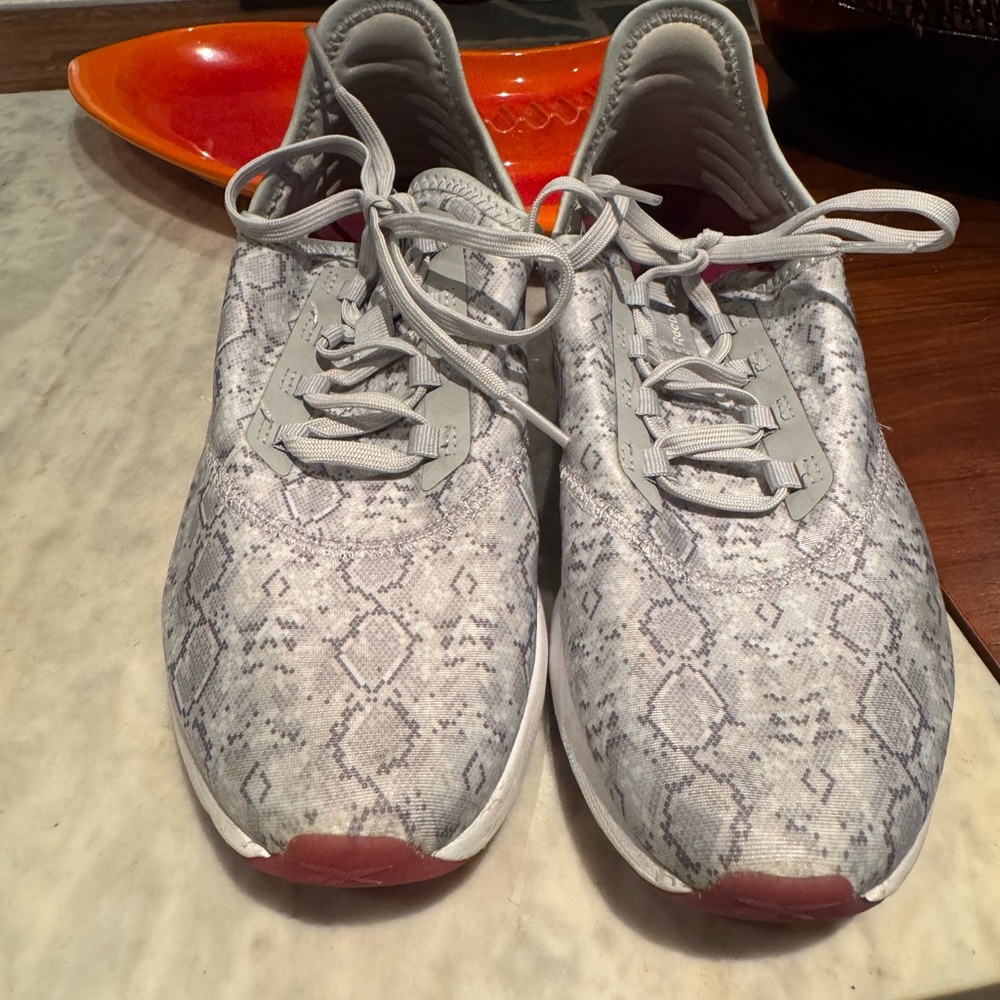 Reebox Gray Snakeskin Sneakers DMX Moving Air - Picture 1 of 9